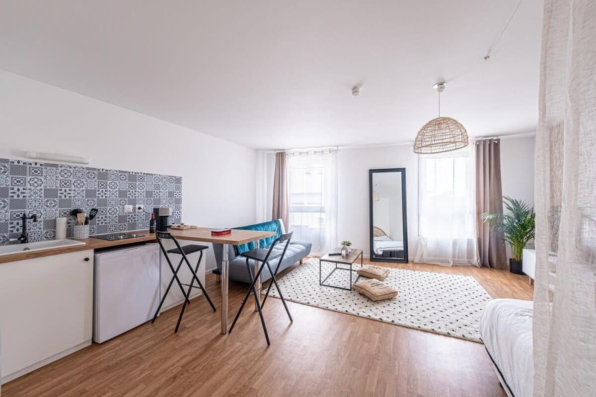 Studio Disneyland En 10 Min Paris 30 Min 蒙泰夫兰 外观 照片